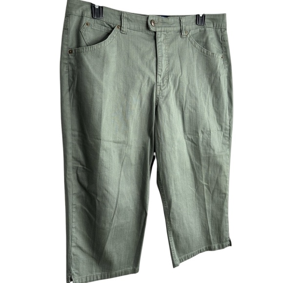 Gloria Vanderbilt Womens Olive Green Jeans Plus Size 18 Capri Stretch Denim - Picture 3 of 13